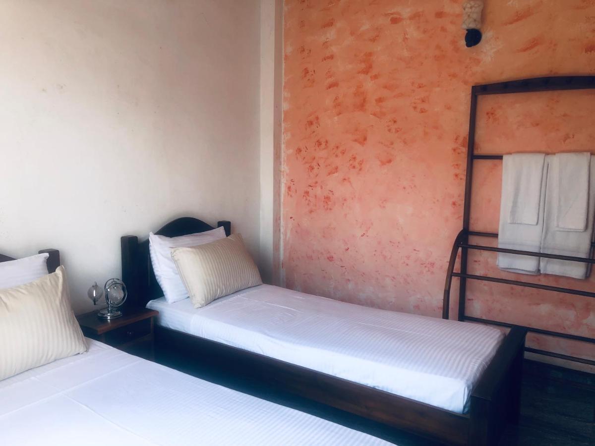Fernando'S Inn Νεγκόμπο Εξωτερικό φωτογραφία